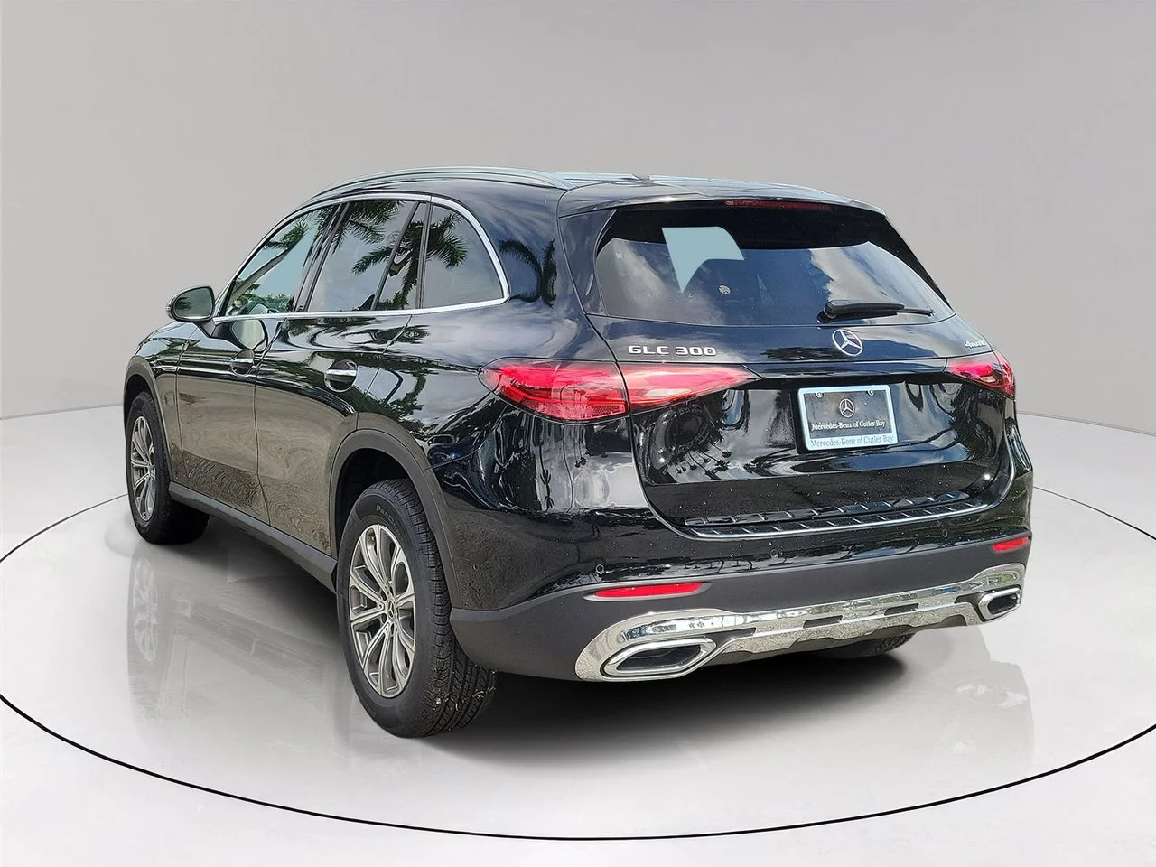 New 2026 Black Mercedes-Benz GLC 300 image 6