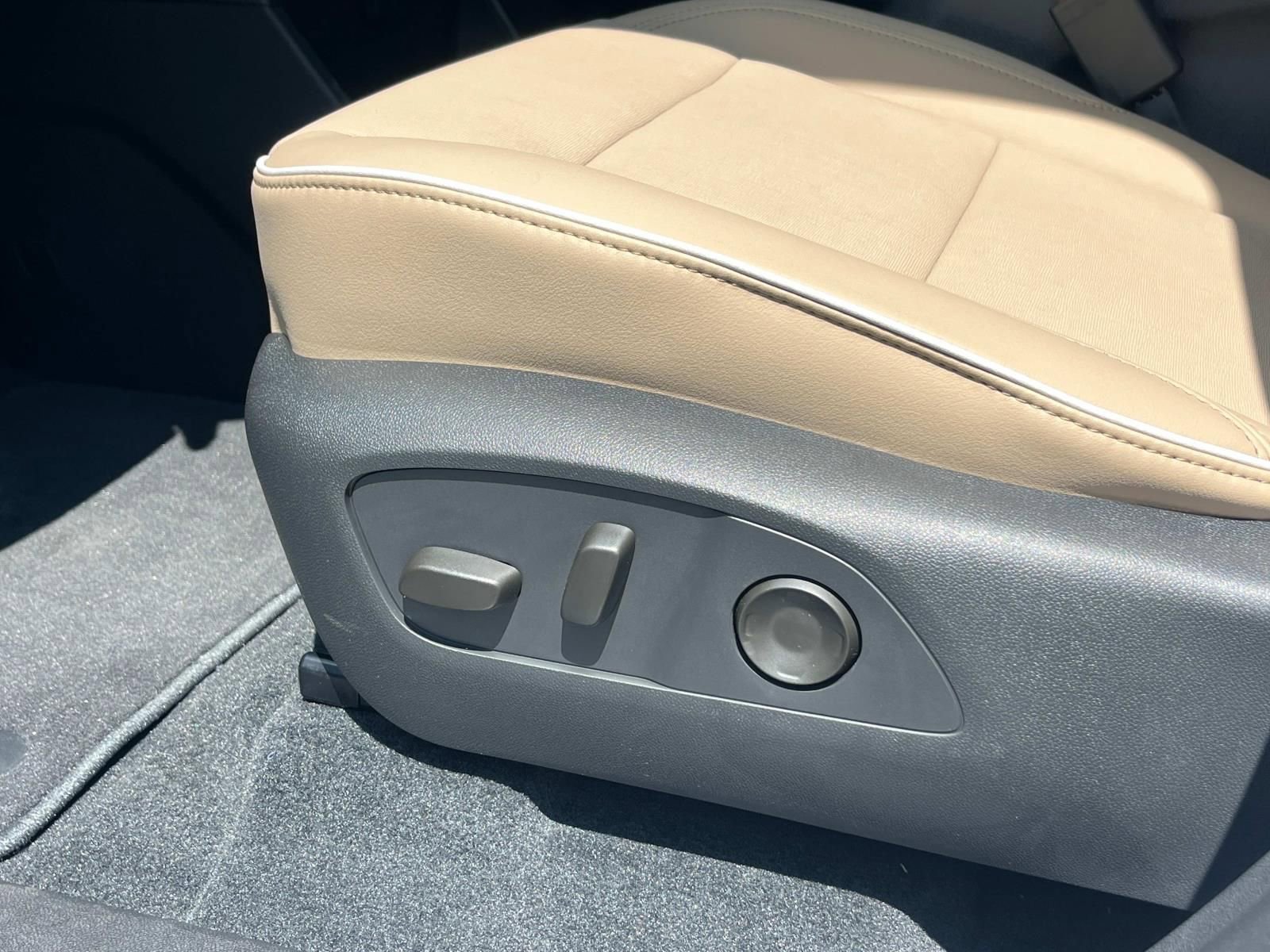 2026 Buick Enclave Preferred - Photo 26