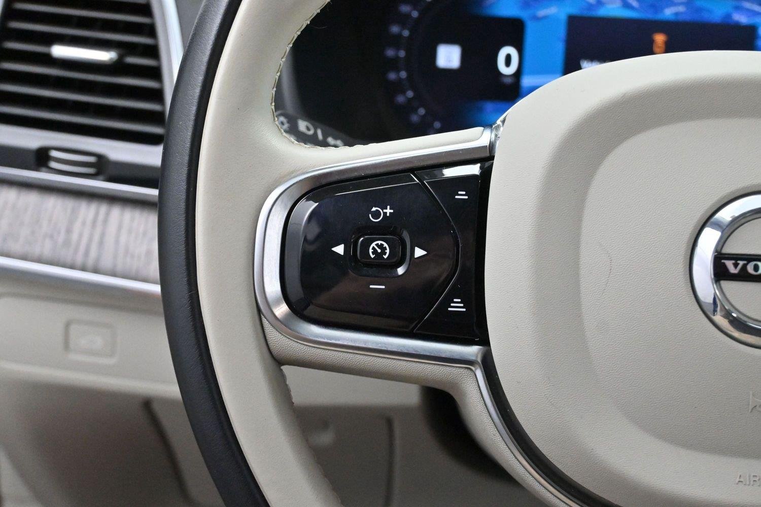 Used 2023 Denim Blue Metallic Volvo Plus image 18