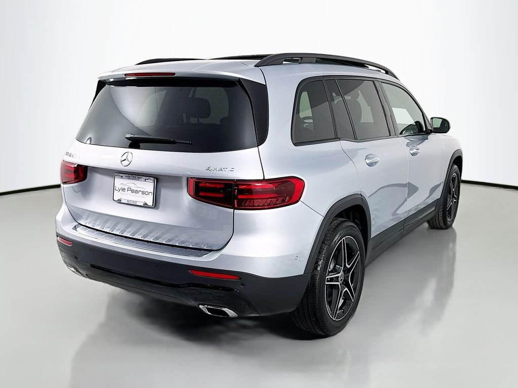 Used 2025 Silver Mercedes-Benz GLB 250 image 9