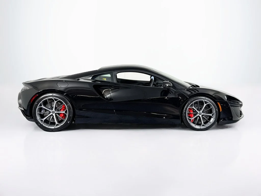 New 2026 Onyx Black McLaren  image 6