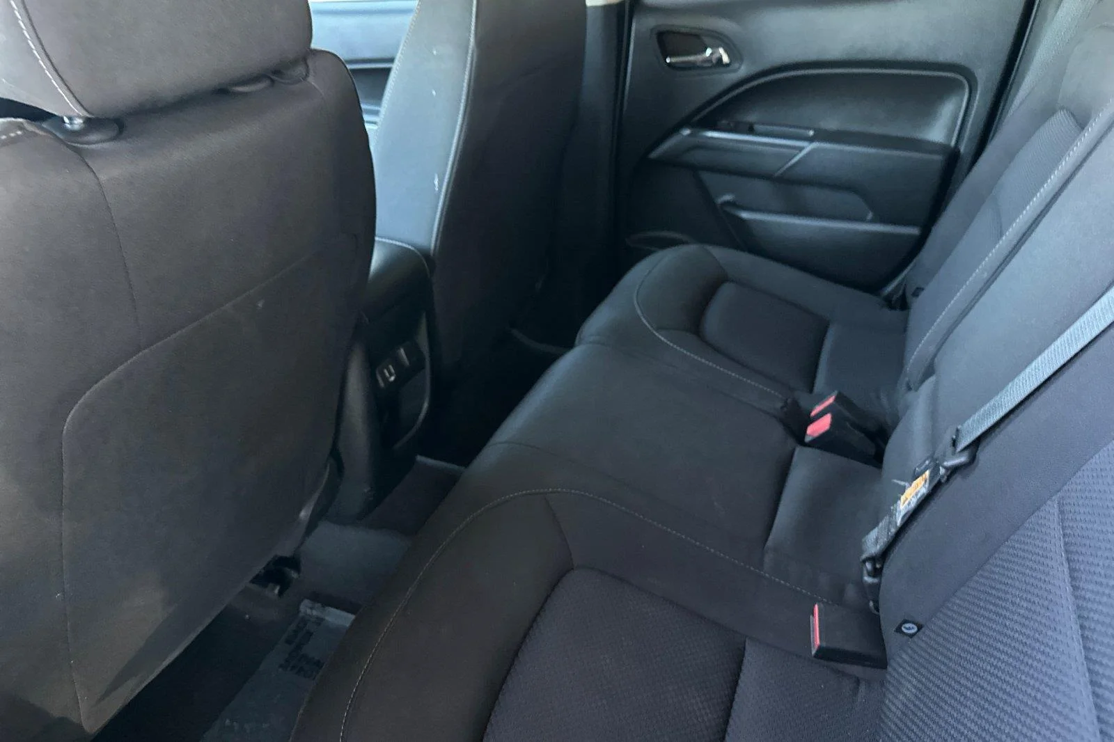 2022 Chevrolet Colorado LT - Photo 11