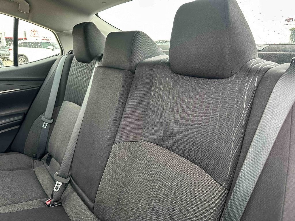Used 2025 White Toyota LE image 19