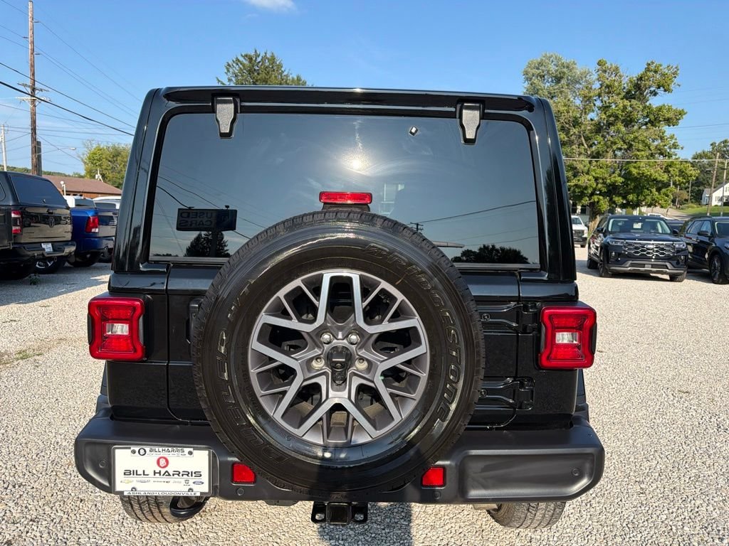 Used 2024 Black Jeep Sahara image 6