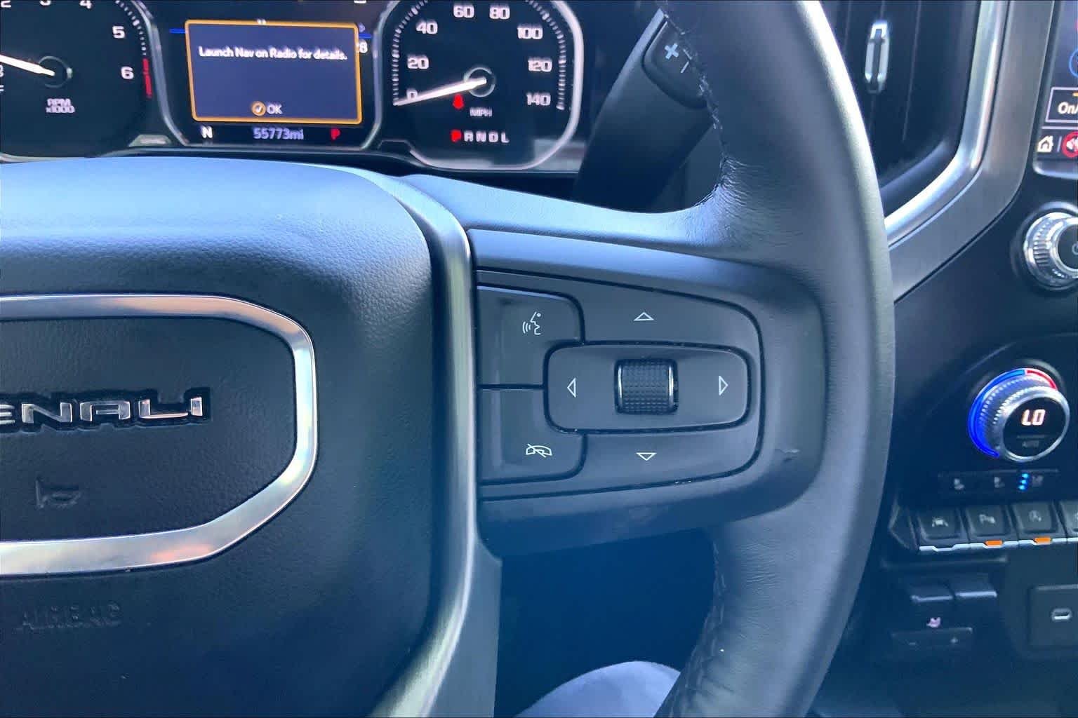 Used 2021 White Frost Tricoat GMC Denali image 22