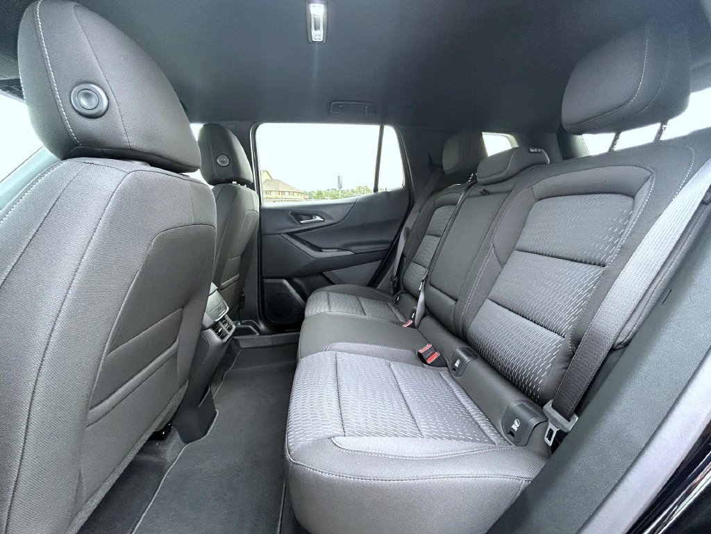 New 2027 Mosaic Black Metallic Chevrolet LT image 20