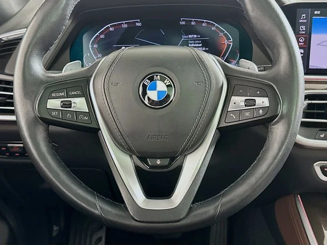 Certified Used 2022 White BMW sDrive40i image 14