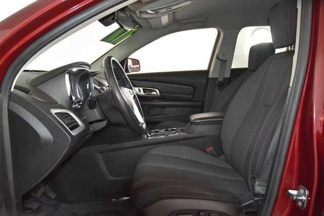 Used 2017 Red GMC SLE-2 image 30
