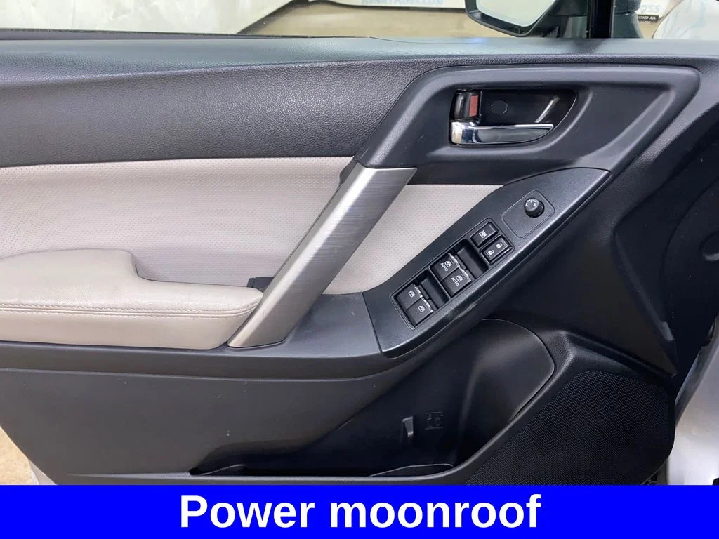 Used 2018 Silver Subaru 2.5i Limited image 8