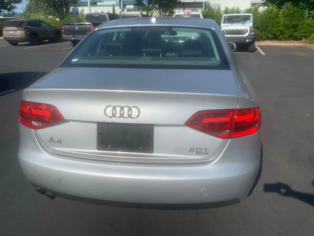Used 2010 Silver Audi 2.0T Premium image 3