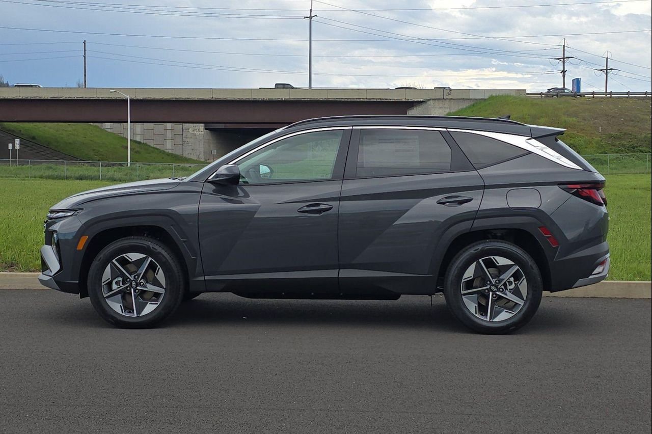 New 2026 Gray Hyundai SEL image 6