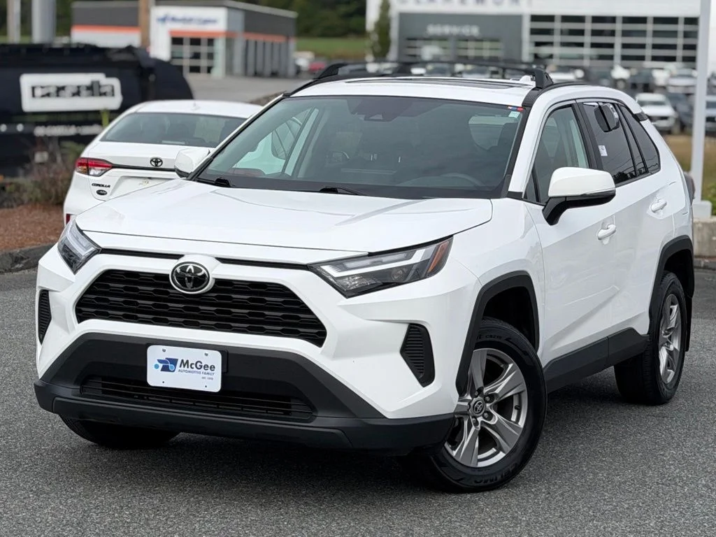 Used 2024 White Toyota XLE image 1