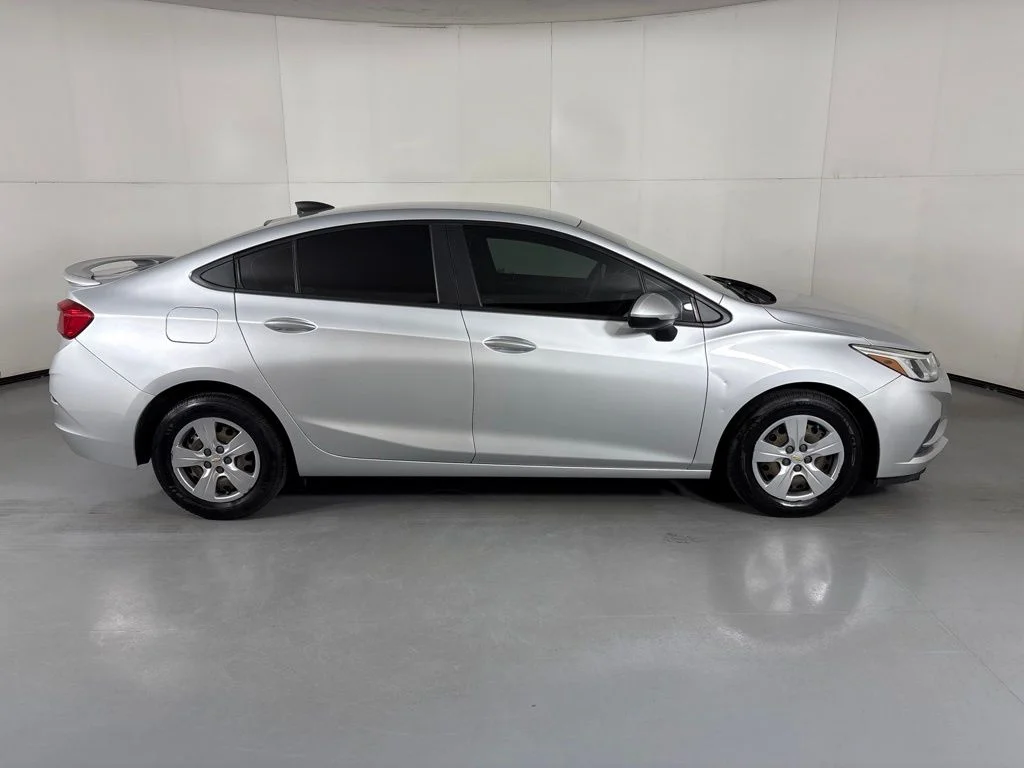 Used 2018 Silver Chevrolet LS image 9