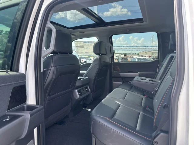 2025 Ford F-250 Super Duty Lariat - Photo 24