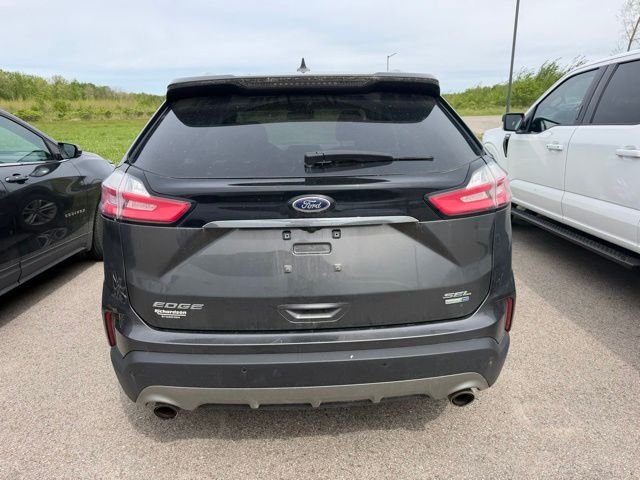 Used 2019 Magnetic Metallic Ford SEL image 6