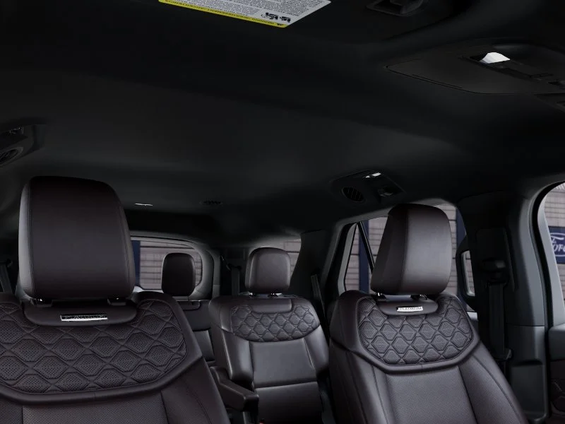 New 2027 Star White Metallic Tri-Coat Ford Platinum™ image 22