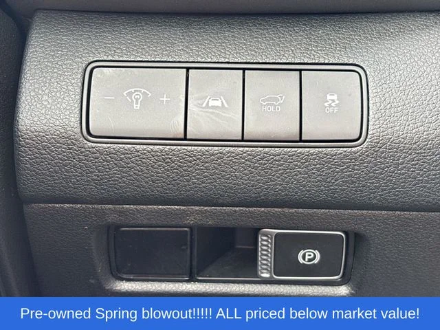 Used 2023 Silver Hyundai SEL image 33