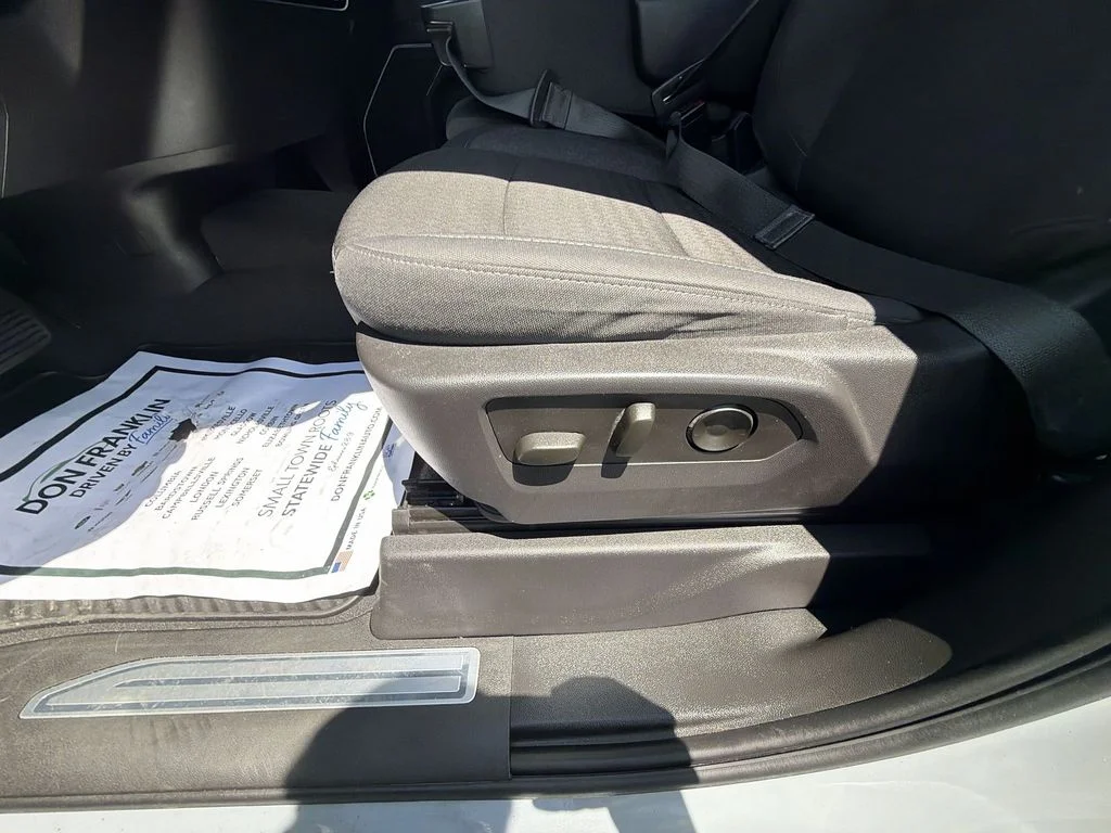 Used 2024 Gray Chevrolet LT image 18