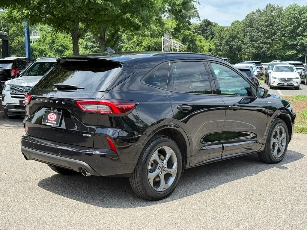 Used 2023 Black Ford ST-Line Select image 10