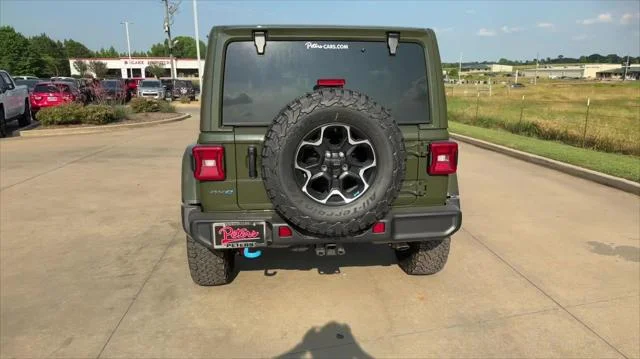 New 2023 Sarge Green Clear-Coat Exterior Paint Jeep Rubicon 4xe image 7