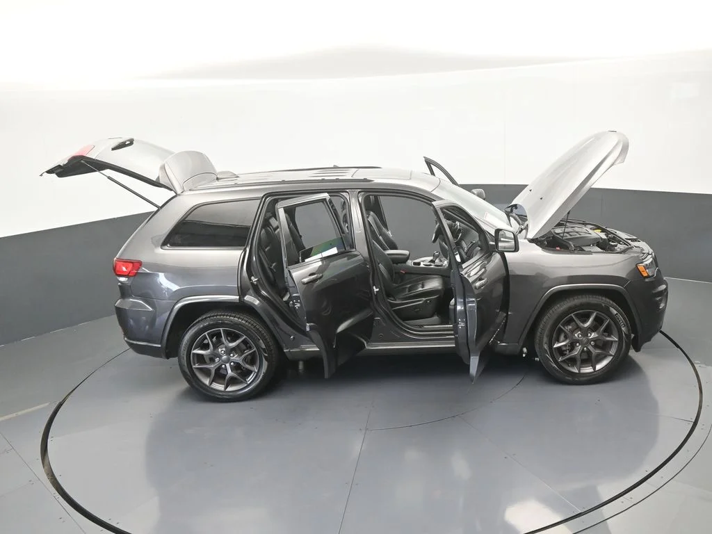 Used 2021 Granite Crystal Metallic Clearcoat Jeep Limited image 69