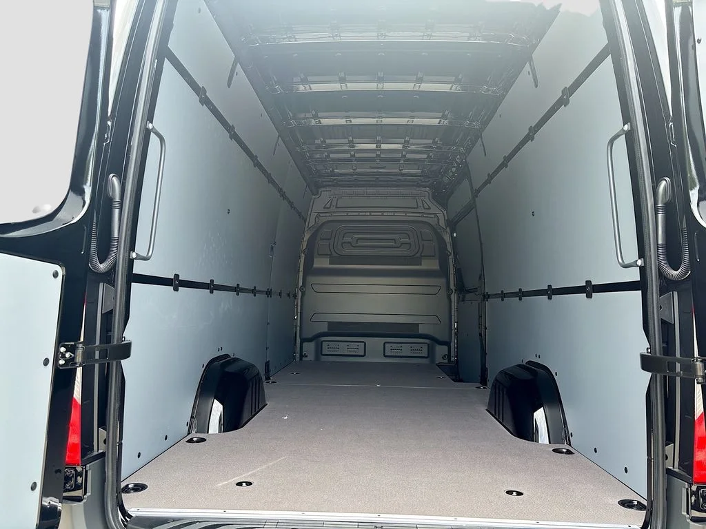 New 2026  Mercedes-Benz Cargo 170 WB image 10