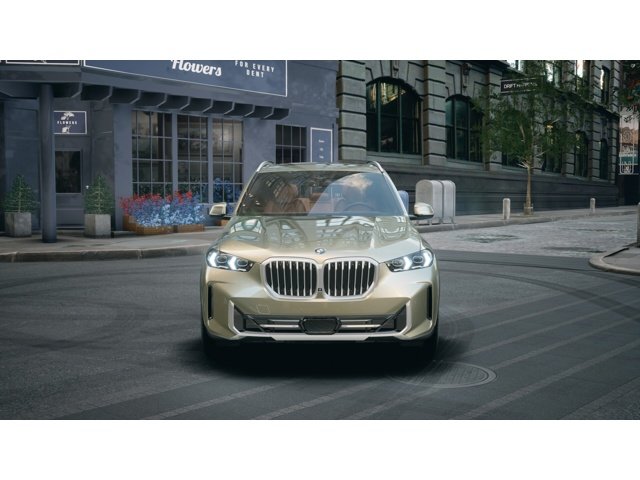 New 2026 Manhattan Green Metallic BMW X5 50e image 3