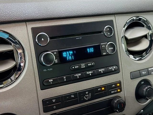 Used 2016 Blue Ford XLT image 14