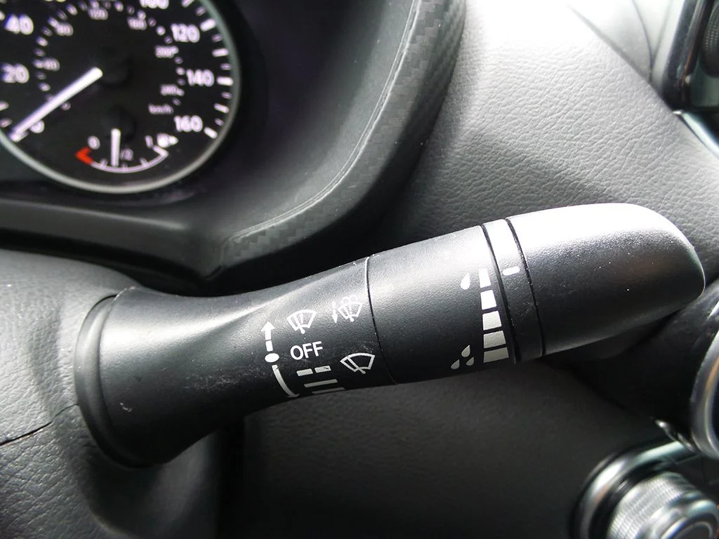 Used 2020 Gray Nissan S image 34