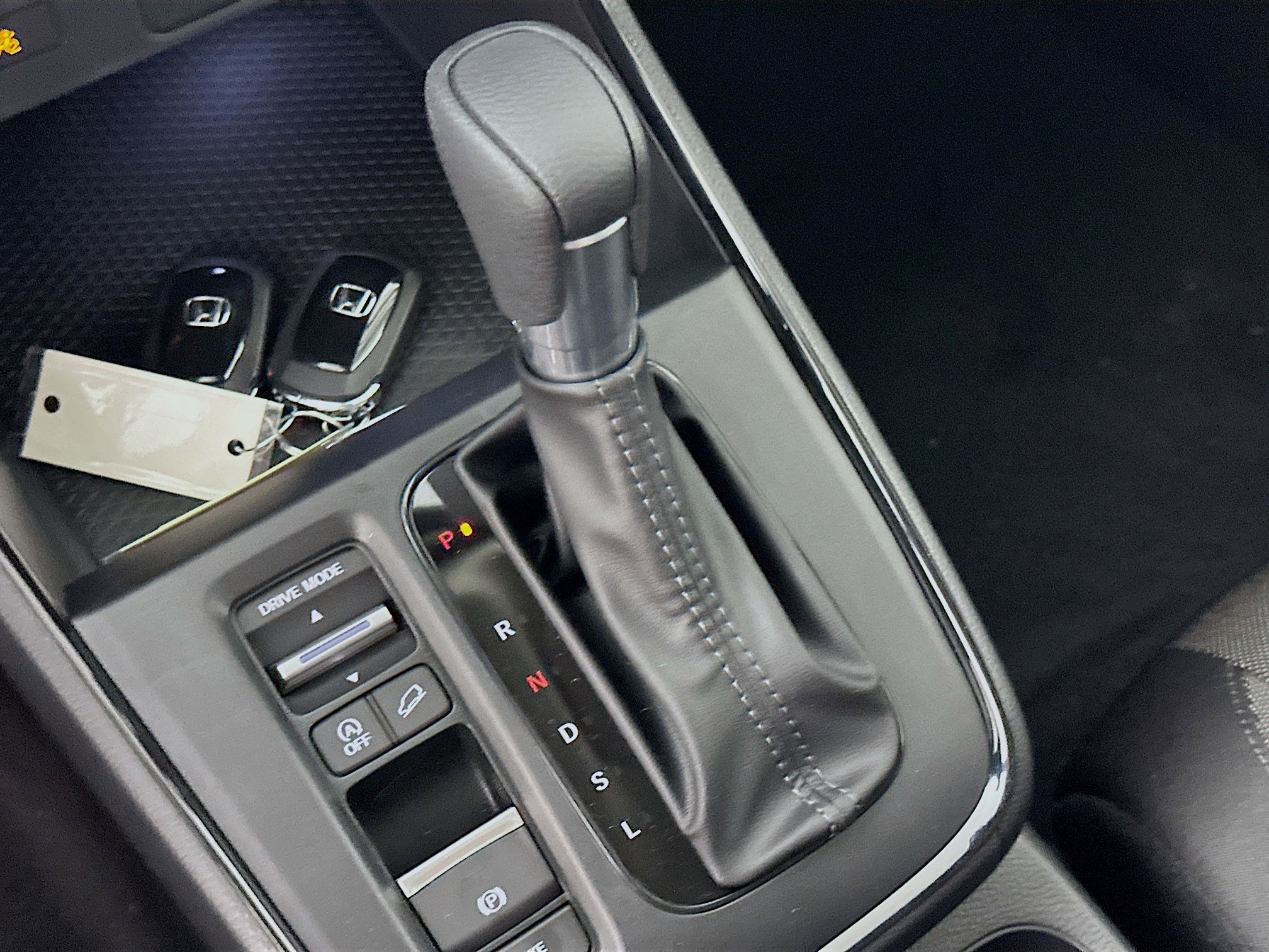 2025 Honda CR-V LX - Photo 13