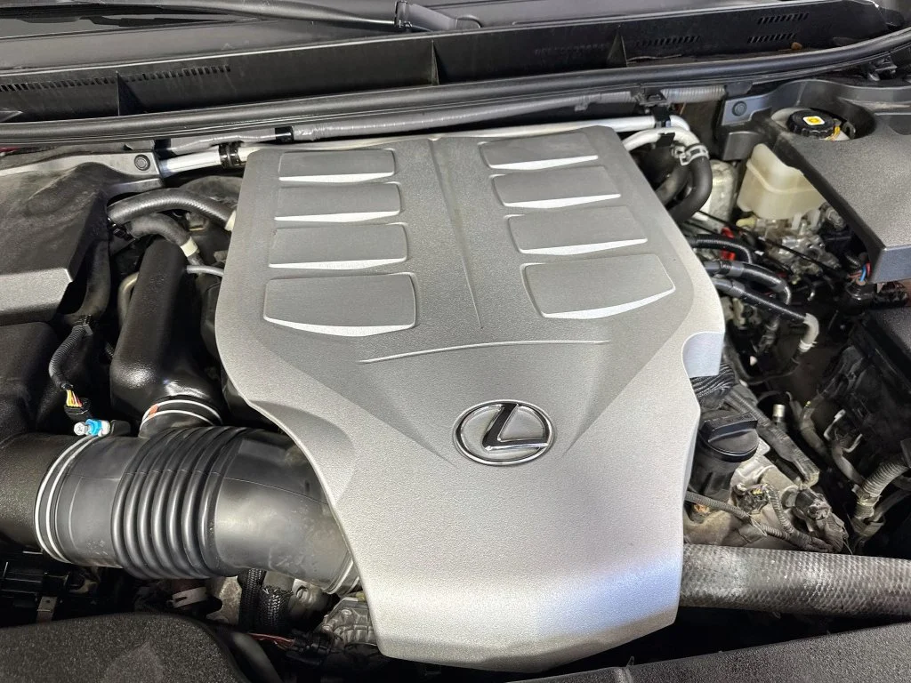 Used 2020 Red Lexus 460 image 41