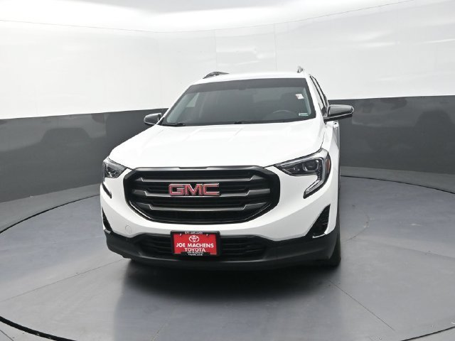 Used 2019 White GMC SLT image 2