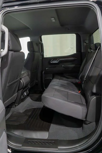 2026 Chevrolet Silverado 1500 LT - Photo 9