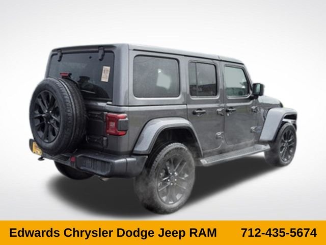 Used 2025 Gray Jeep Sahara 4xe image 7