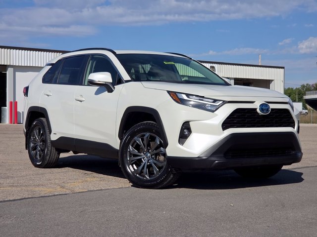 2022 Toyota RAV4 XLE Premium
