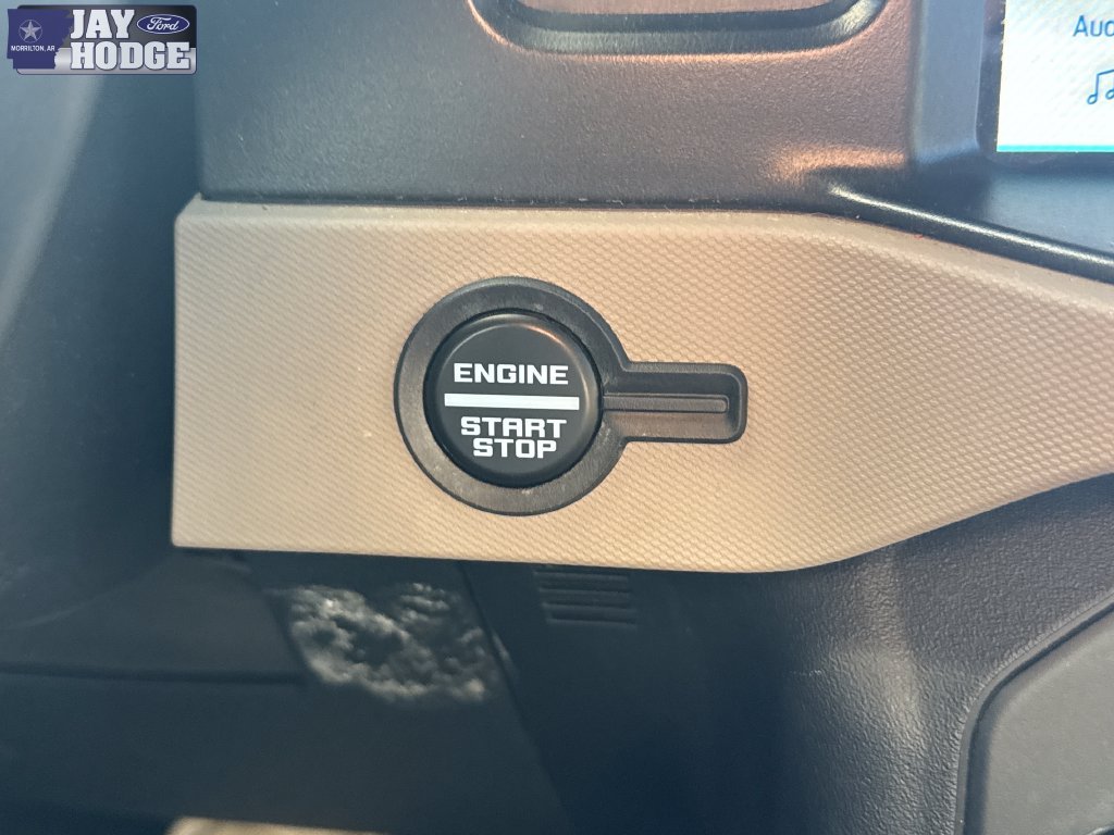 Used 2023 White Ford Wildtrak image 36