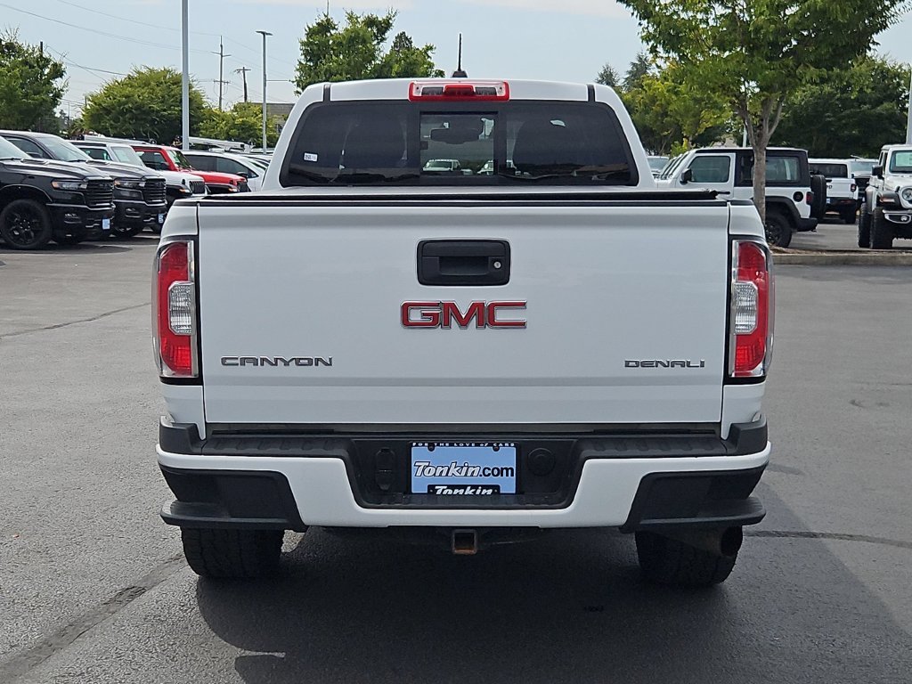 Used 2018 Summit White GMC Denali image 5