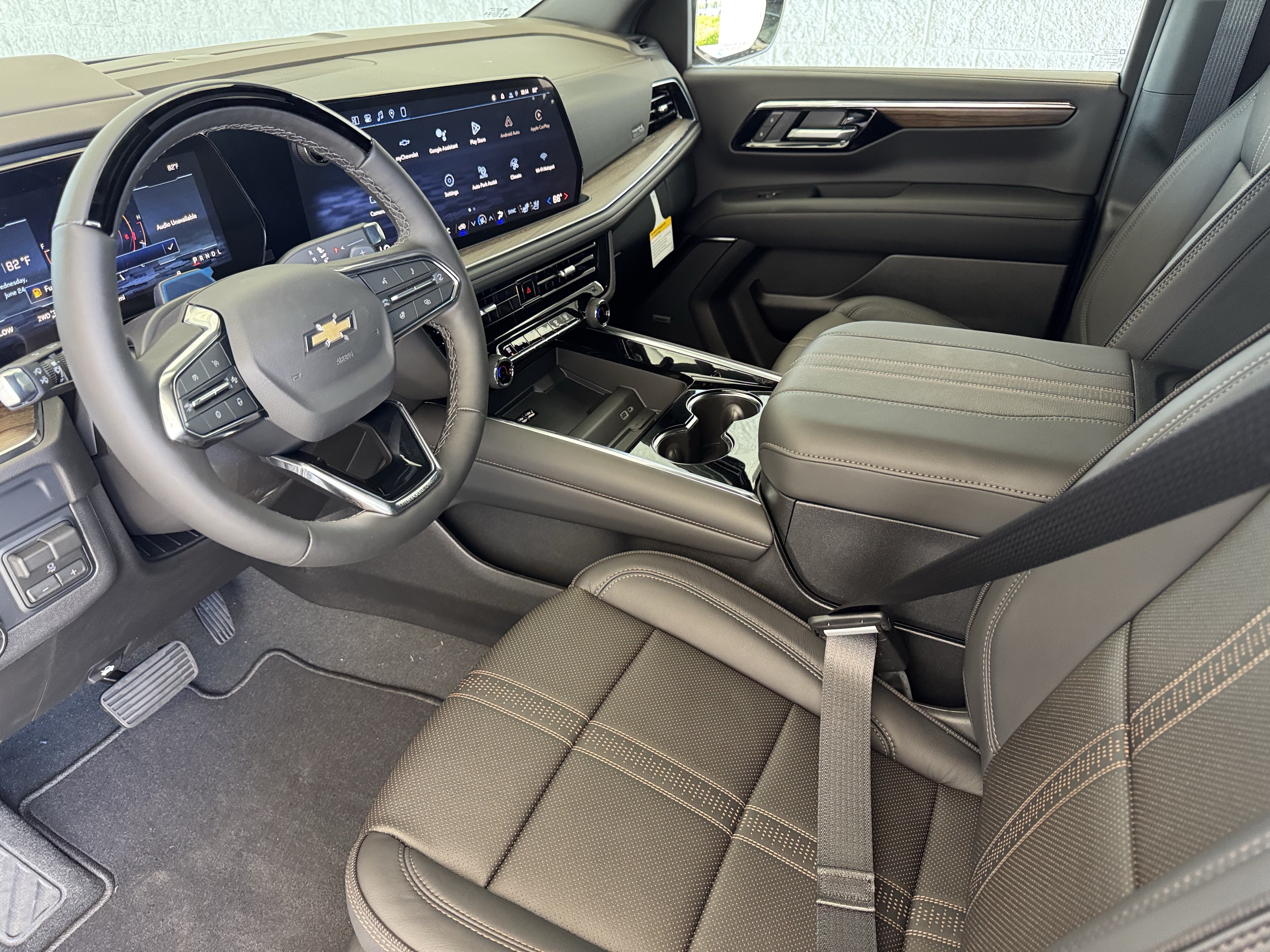 New 2026 Black Chevrolet High Country image 8