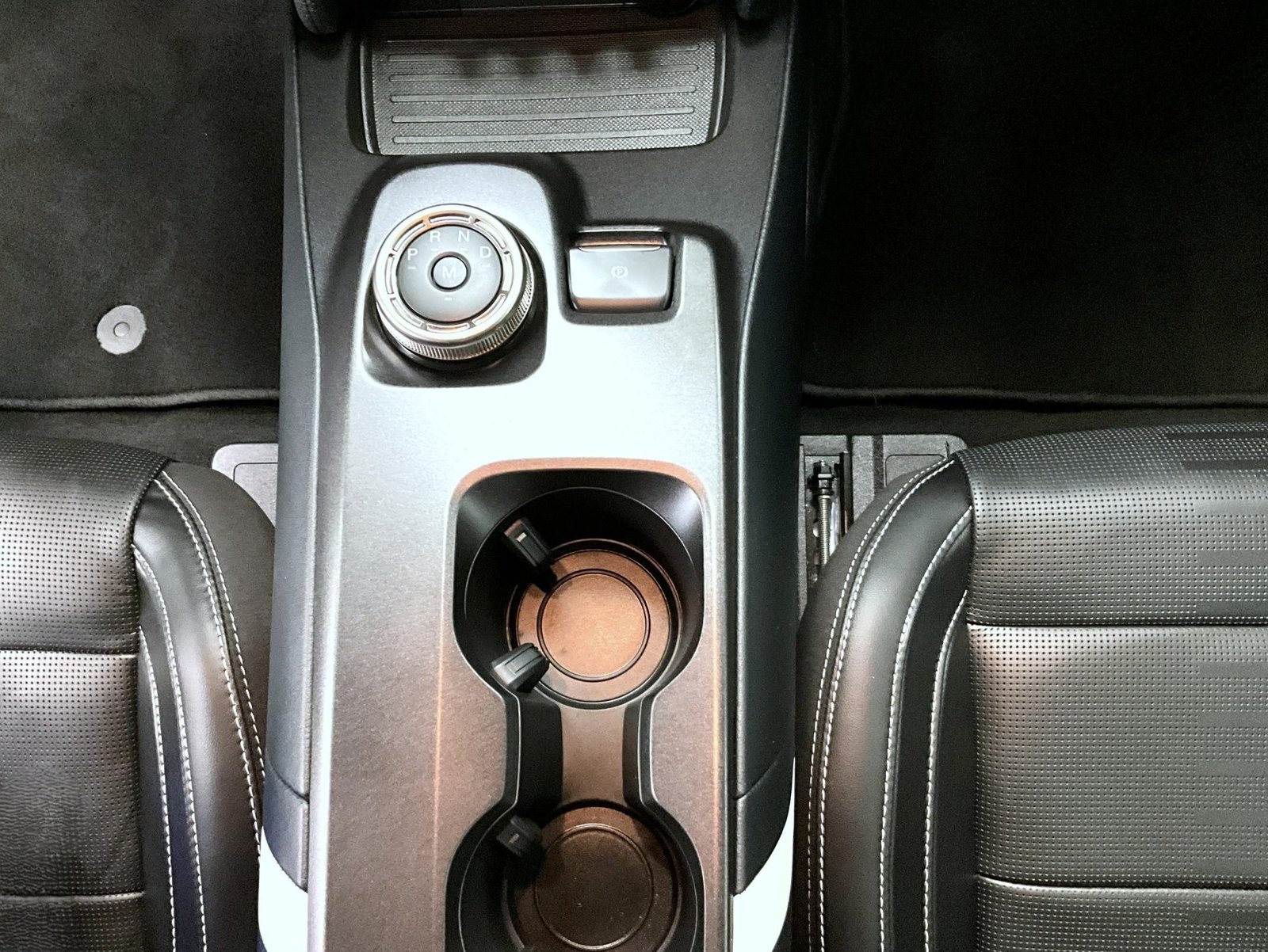 Used 2021 White Ford Shelby GT500 image 17