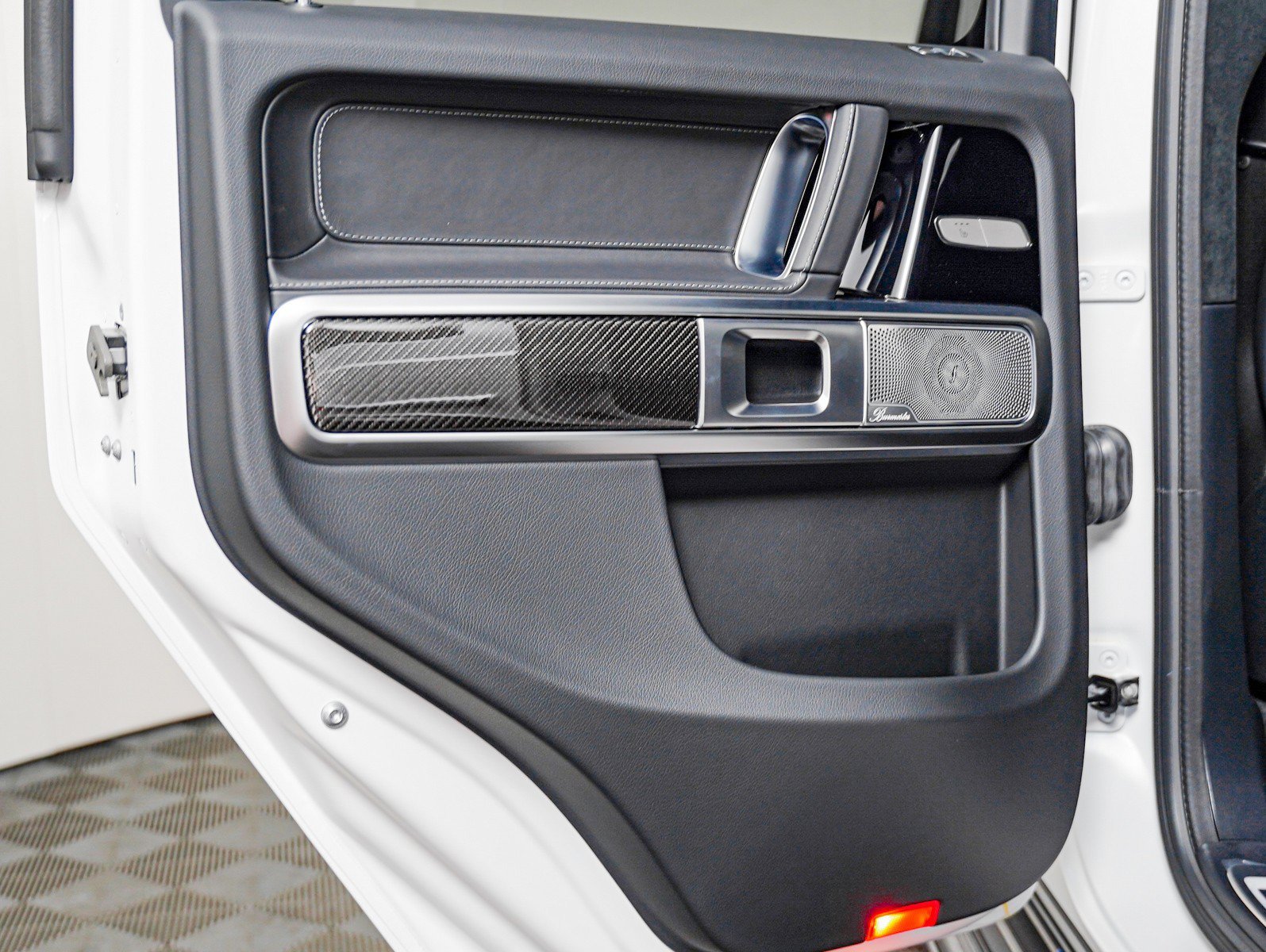 New 2026 MANUFAKTUR Moonlight White Magno Mercedes-Benz G 550 image 20