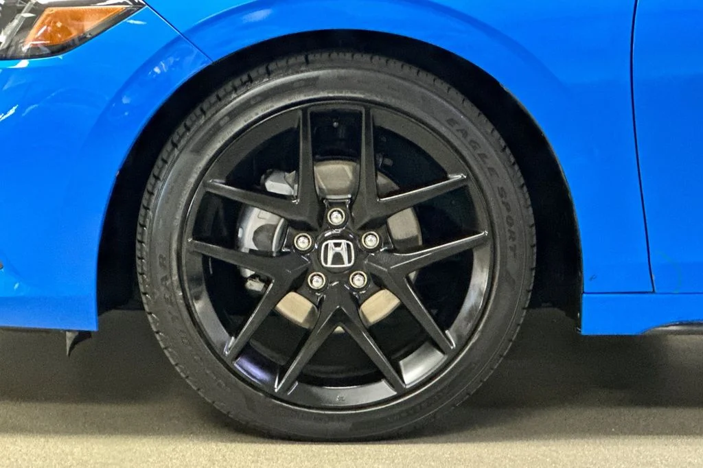 Used 2024  Honda Sport image 24