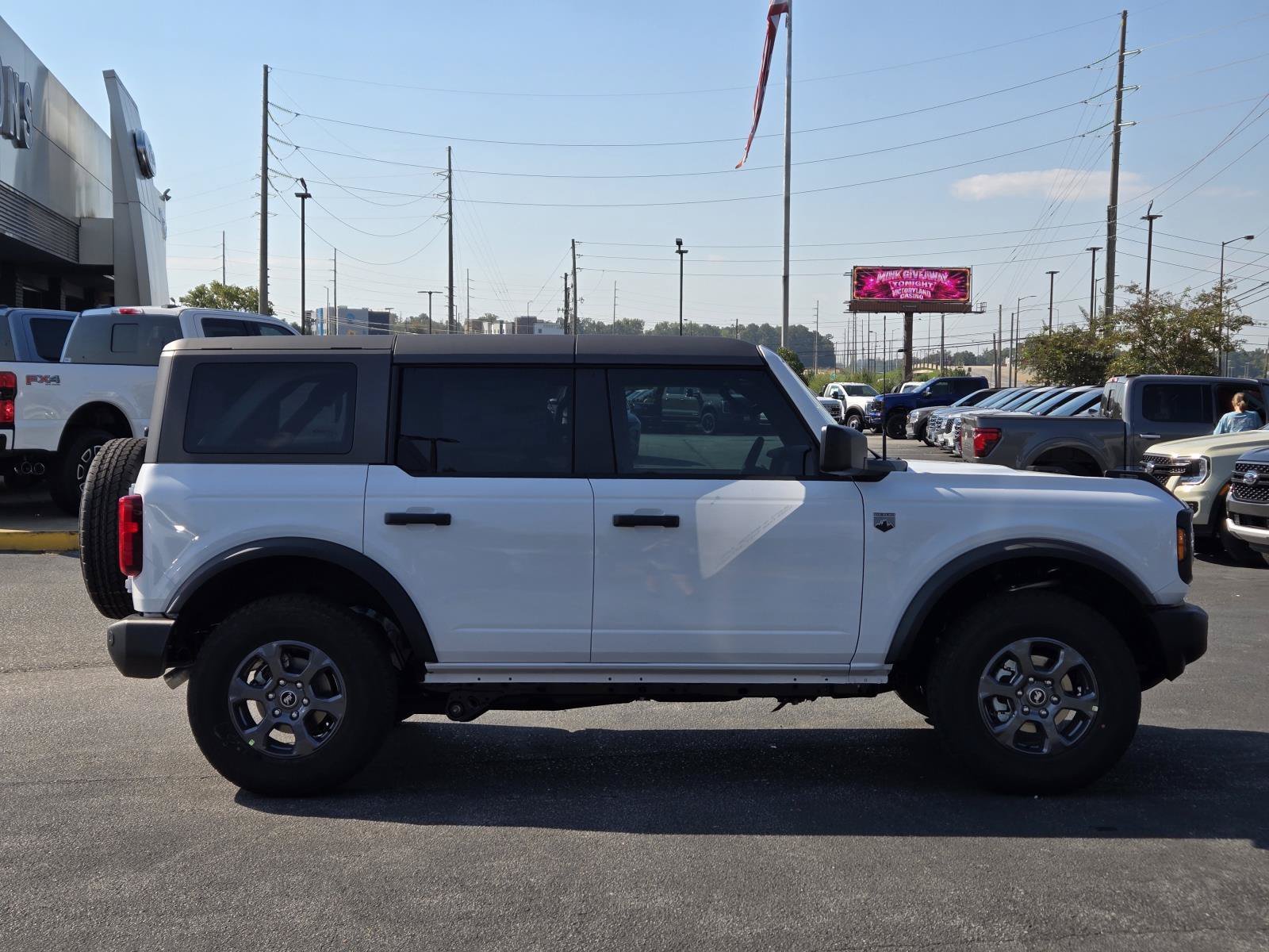 New 2026 Oxford White FORD Big Bend® image 7