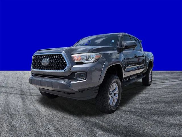 Used 2018 Gray Toyota SR5 image 8