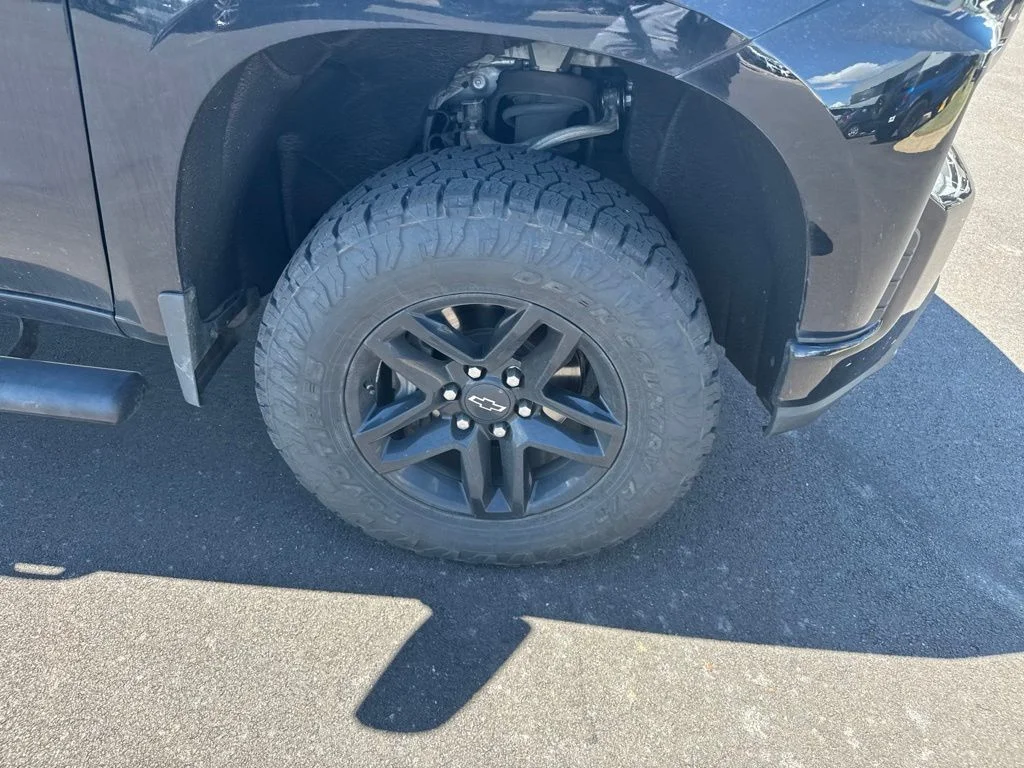 Used 2019 Black Chevrolet LT Trail Boss image 19