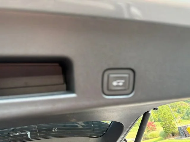 New 2026 Sterling Metallic GMC Elevation image 22