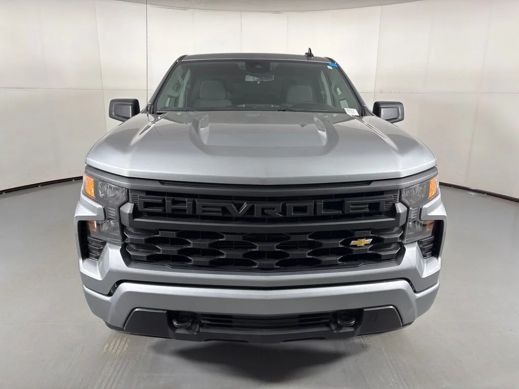 Used 2026 Gray Chevrolet Custom image 4