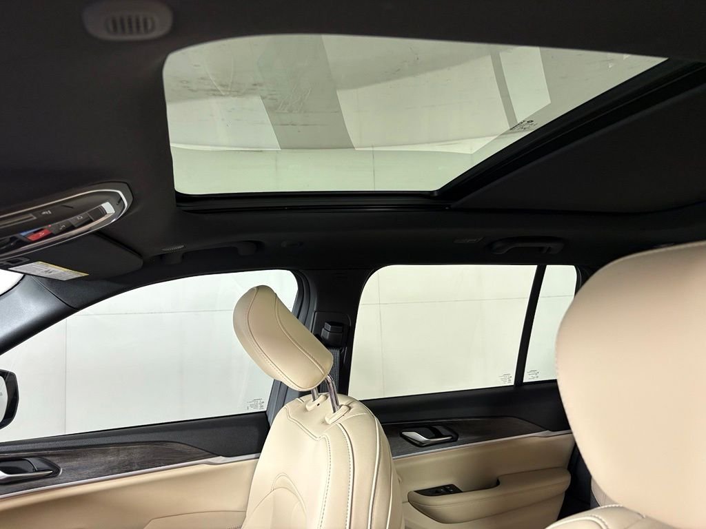 New 2026 Bright White Clearcoat Jeep Limited image 36
