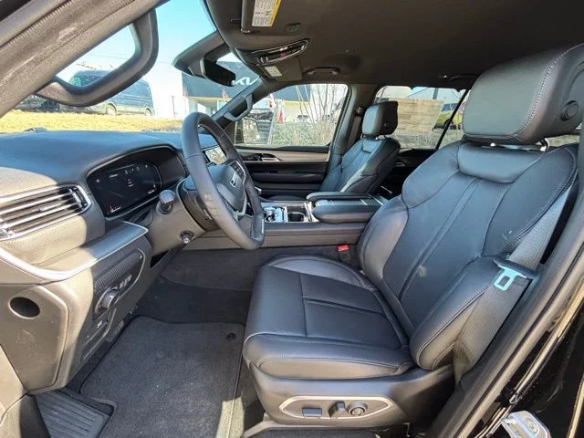 New 2026 High Gloss Black Jeep Limited Altitude image 16