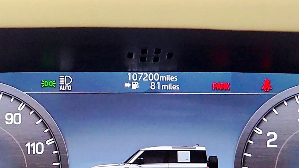 Used 2021 Fuji White Land Rover 90 S AWD w/ Premium LED Lights & Meridian Audio image 15