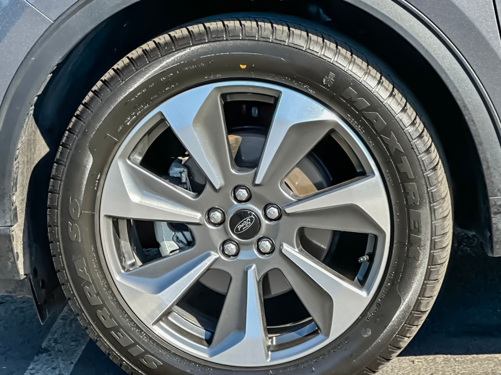 Used 2024 Gray Ford Platinum image 26